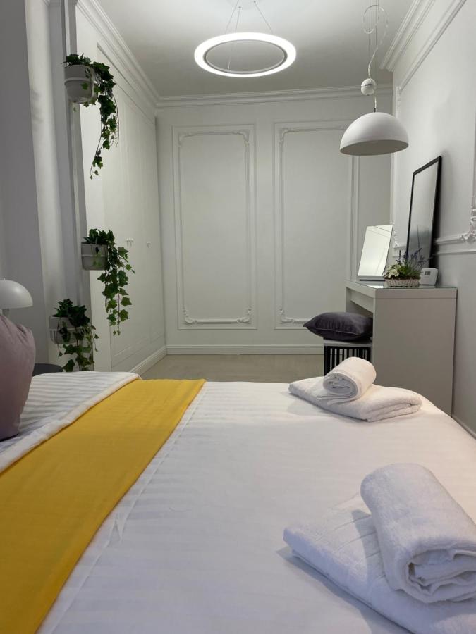 Luxury City Studios Curtea de Argeş Eksteriør bilde