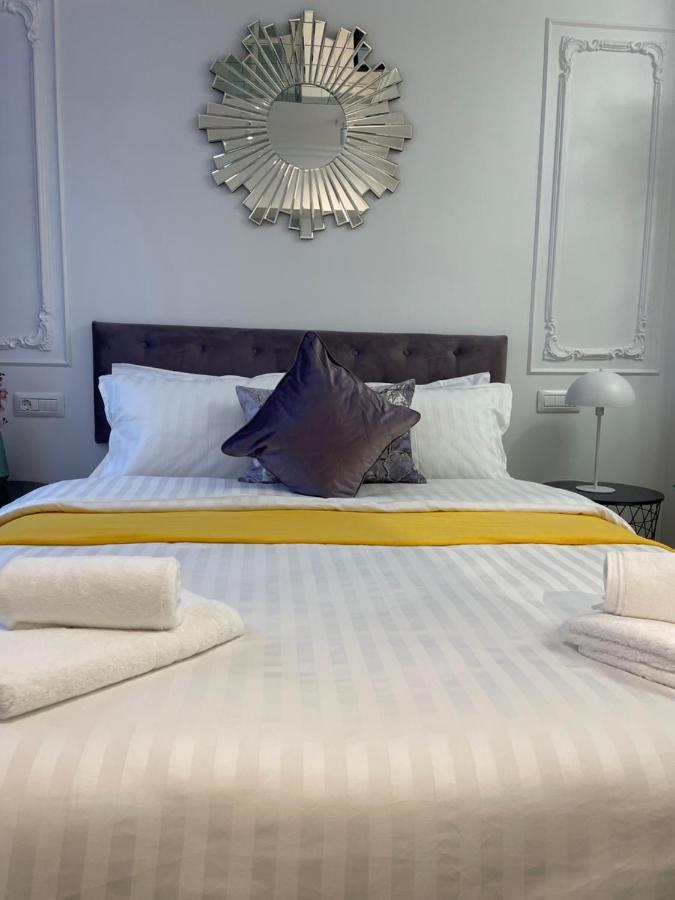 Luxury City Studios Curtea de Argeş Eksteriør bilde